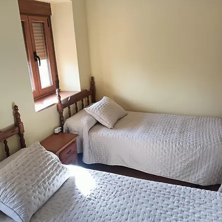 La Casa De La Valla Azul * San Miguel de Langre